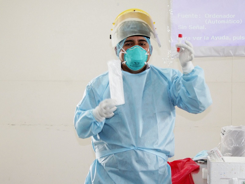 Coronavirus: Entregan 450 pruebas moleculares al Hospital La Caleta