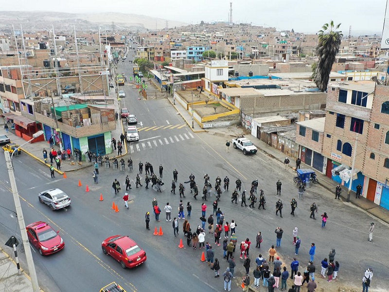 Chimbote: Clausuran mercado El Progreso por operar sin licencia