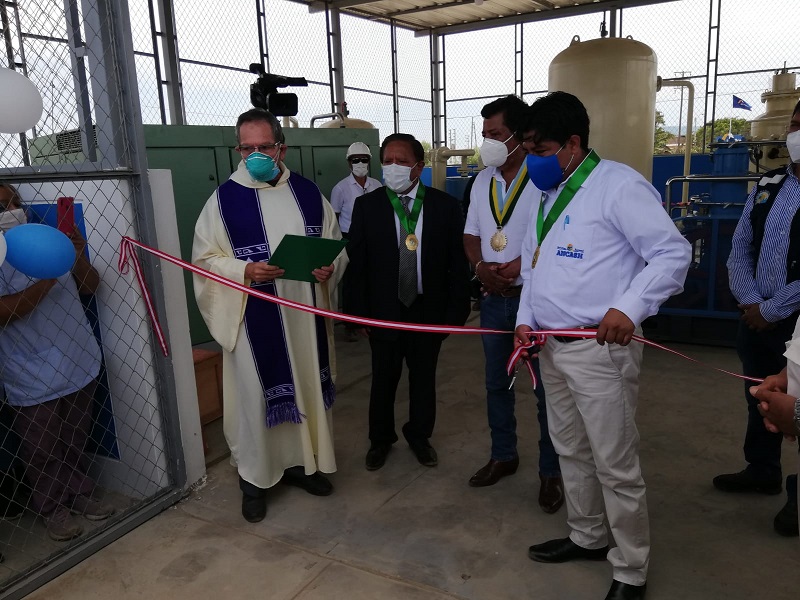 Gobierno regional inaugura planta de oxígeno en el Hospital Regional